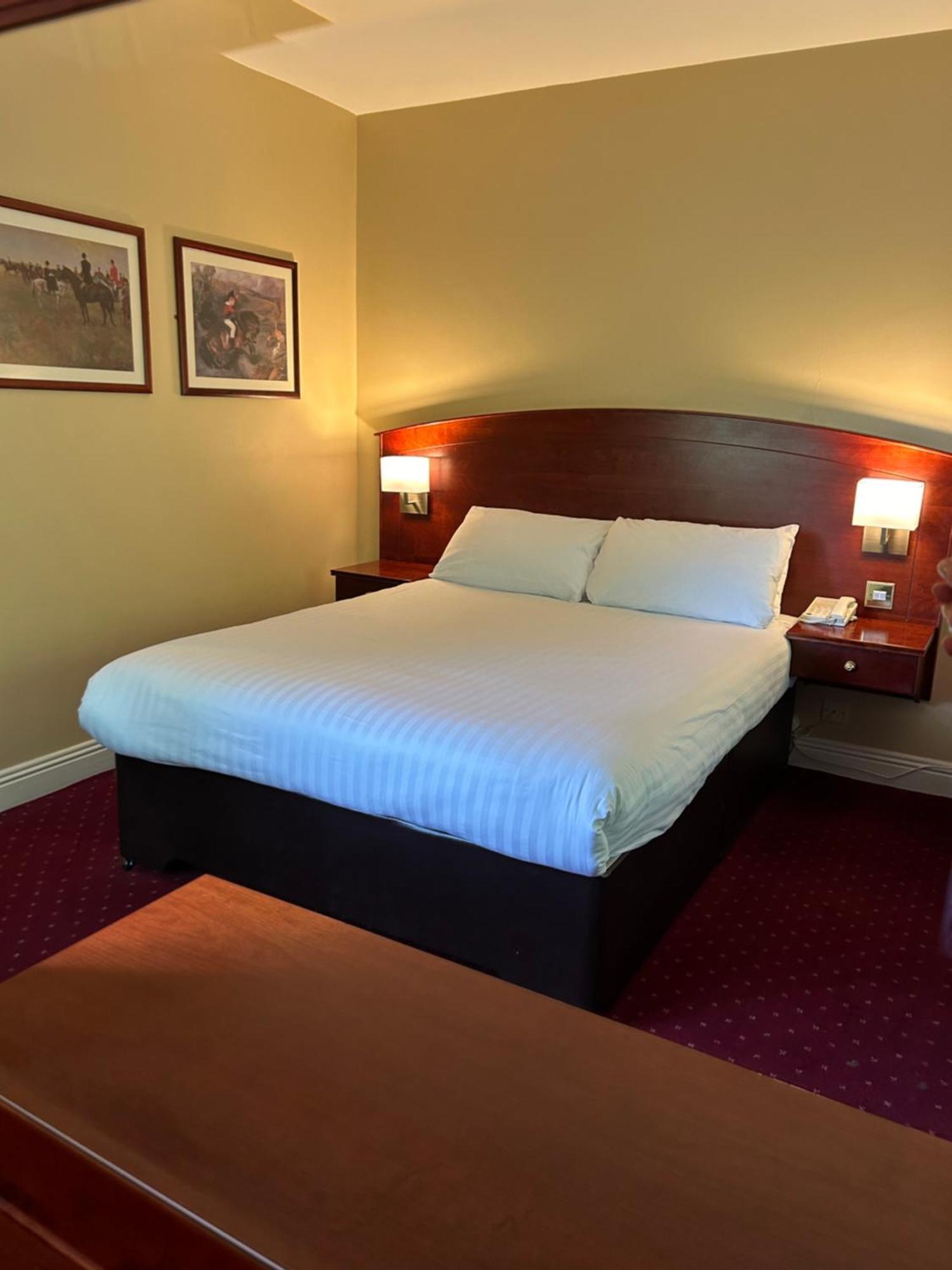 Aherlow House Hotel & Lodges Номер фото