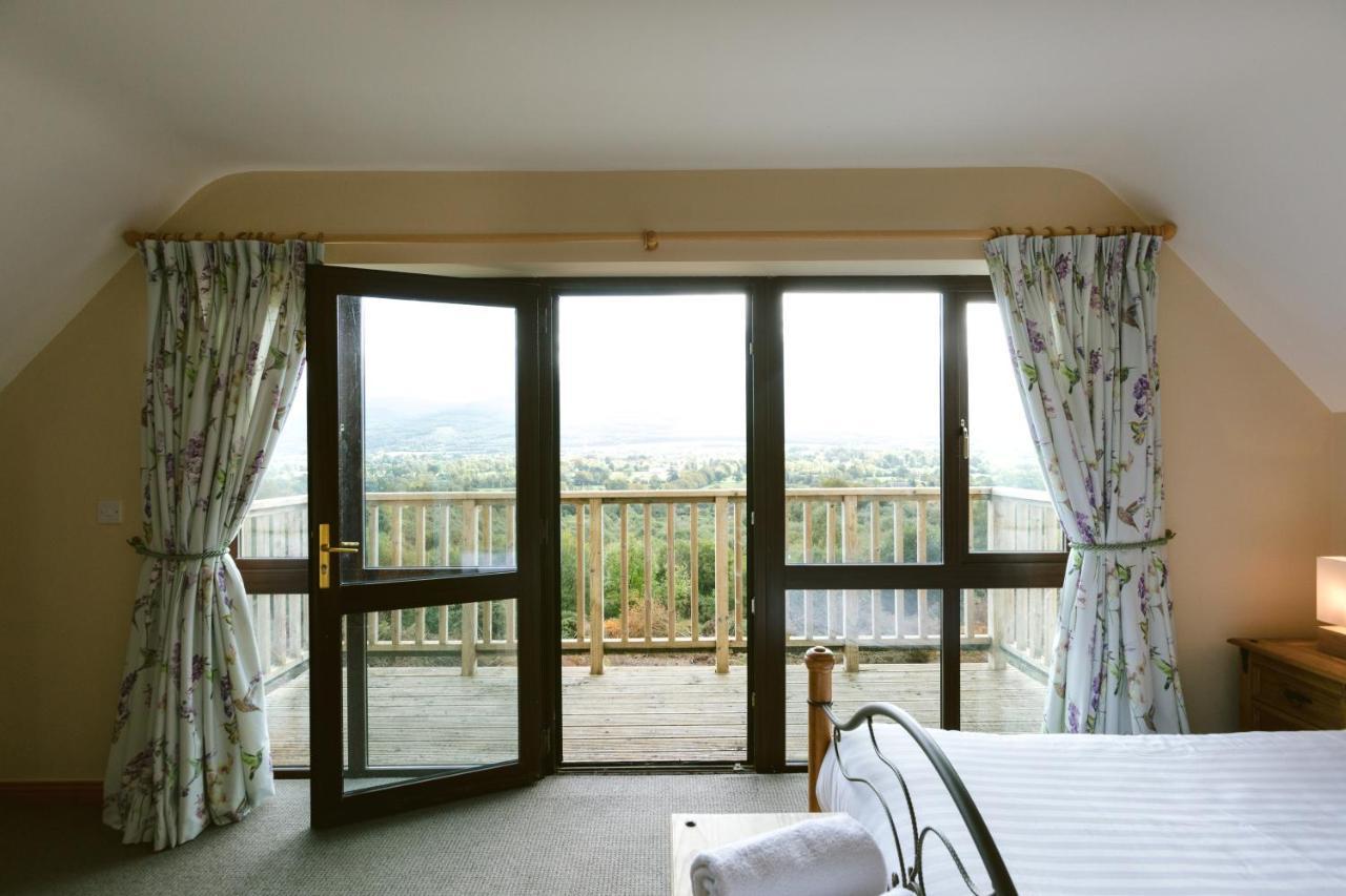 Aherlow House Hotel & Lodges Экстерьер фото