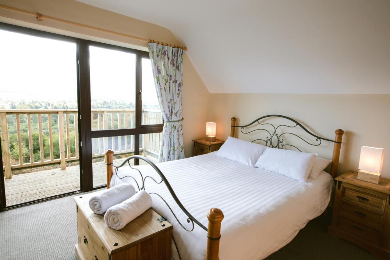 Aherlow House Hotel & Lodges Экстерьер фото